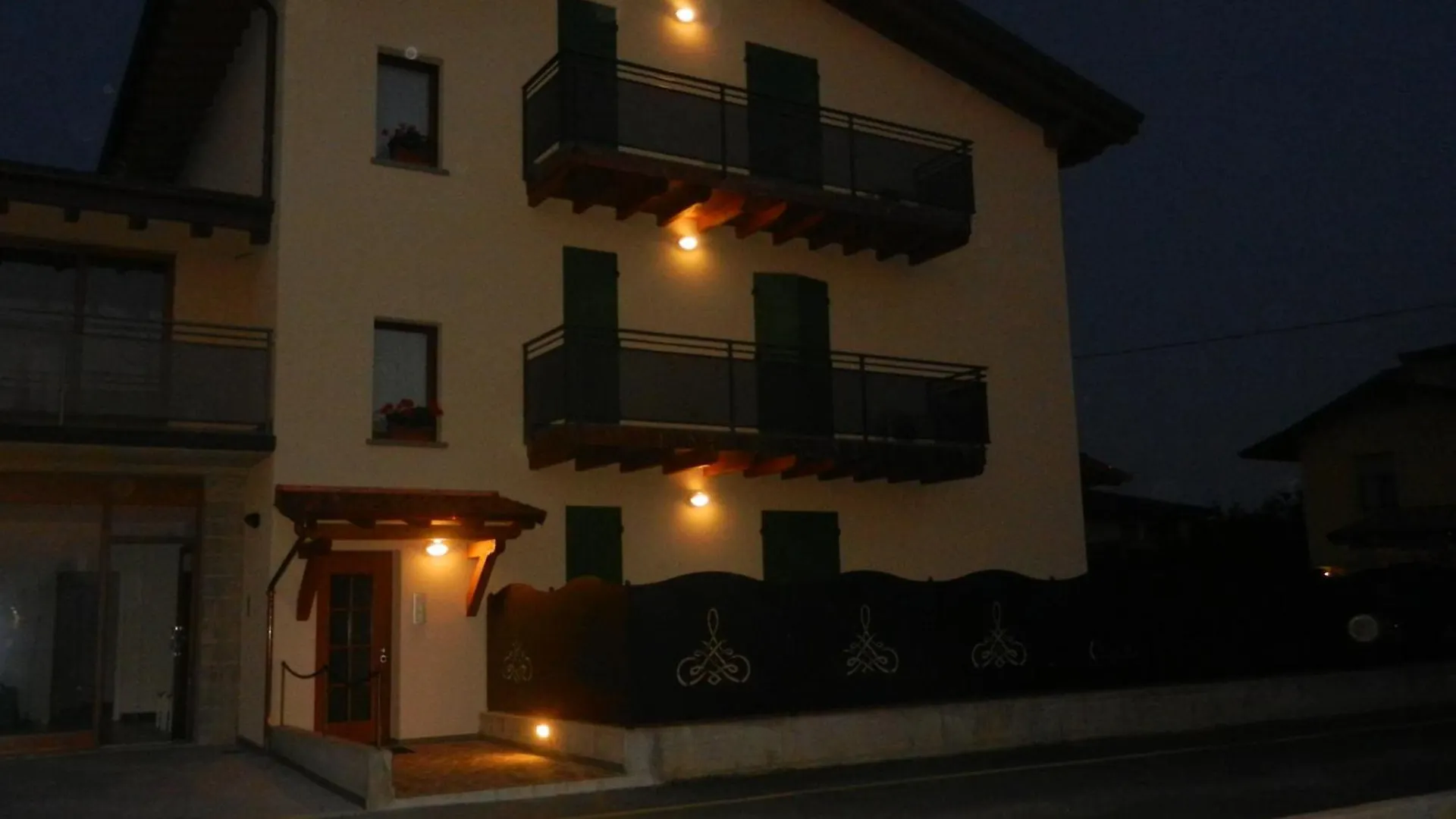 B&B Ad Hoc San Paolo d'Argon 0*, Costa di Mezzate Italy